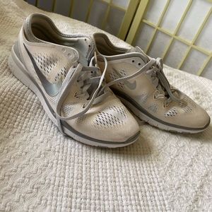 Nike free 5.0 running sneakers